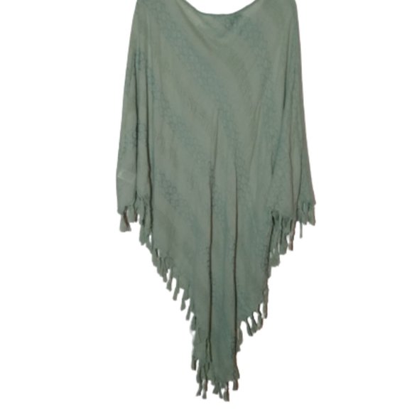 Umgee Green Oversized Cover Up Poncho Shrug Overthrow Size Large - Picture 6 of 6